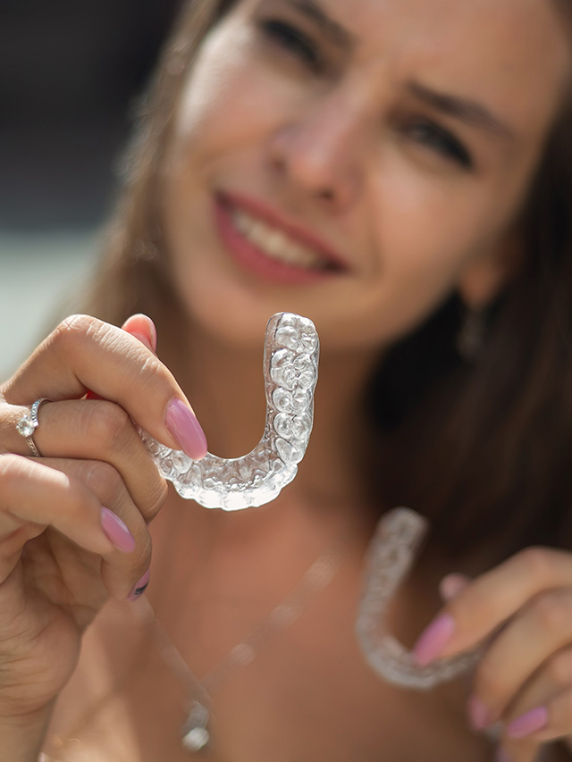 Clear Aligner solutions can help patients in Odenton, Maryland, realign their teeth!